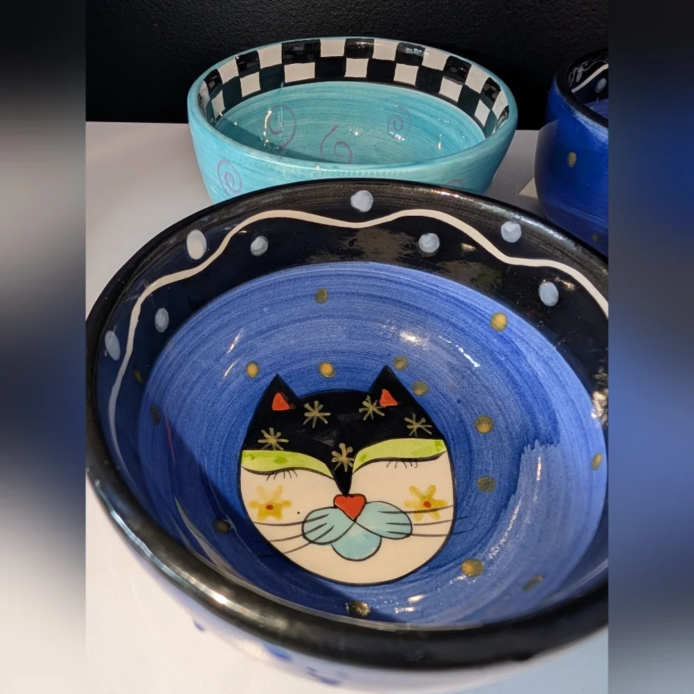 Vintage Hand-Painted Ceramic Ice Cream Bowls by Milson and Louis